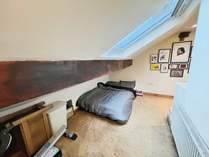 Loft room- click for photo gallery